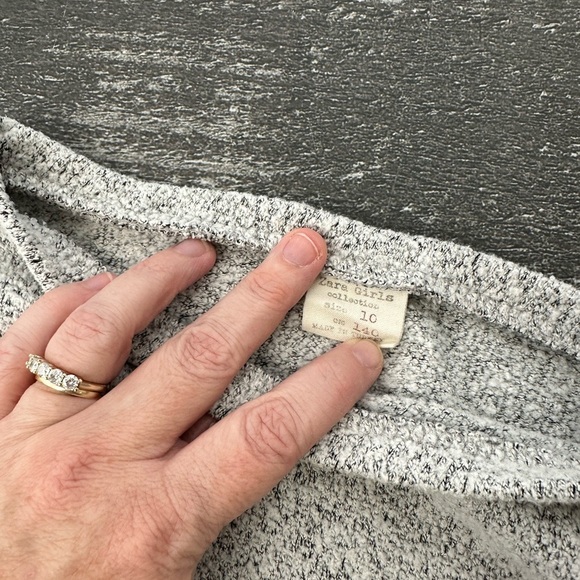 Zara Cream Gray Ruffle Sweater Girls Size 10 Chunky Knit Cropped - Picture 3 of 7